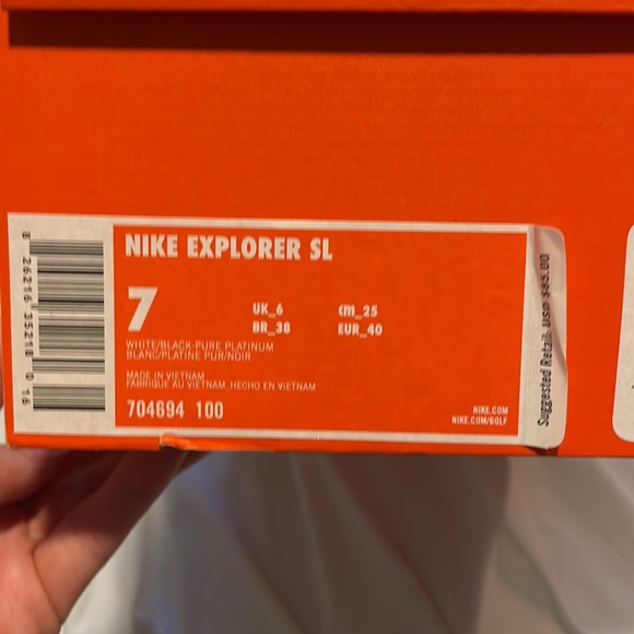 Nike golf shoes - Picture 4 of 4